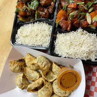 Crispy Deep Fried Momo (10 pcs) Spicy Chicken