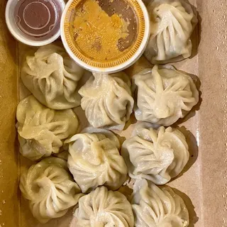 Kathmandu Jhol Momo (10 pcs)