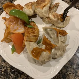 Seared Kothey Momo (10 pcs)