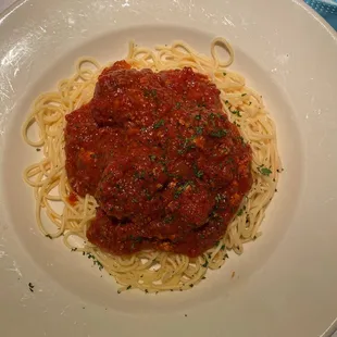 Spaghetti and Mama &apos;s Meatballs