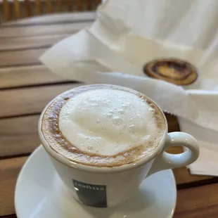 Best cappuccino done perfectly on all levels ! Portuguese crème tart was a perfect complement.