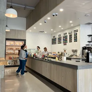 people in a coffee shop