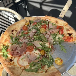 Prosciutto arugula Pizza