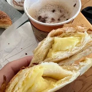 Cream croissant &amp; cappuccino