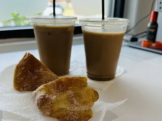 Encuentros Cafe