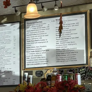 Breakfast, Italian Features, Soups and Chilli, Salads; HOUSE SANDWICHES