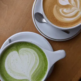 Matcha latte + caramel latte