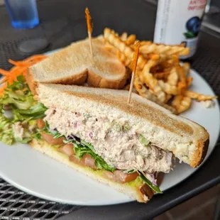 Tuna sandwich plate.