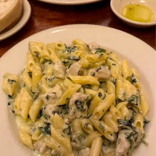 Rigatoni con Pollo alla Panna