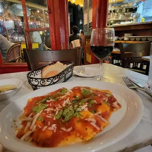 Delicious ravioli and great, personalized service. Just lovely!