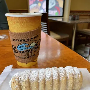 Cinnamon latte &amp; cigaretta