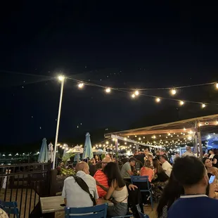 oysters and mussels, outside