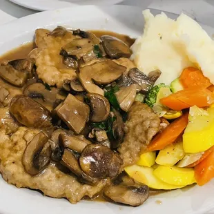 Veal Marsala with Mixed veggies and mashed potatoes