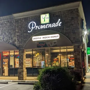 Caffe Promenade at 6:15 am