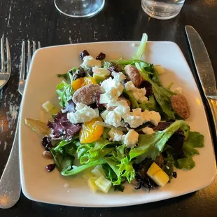 Goat cheese salad