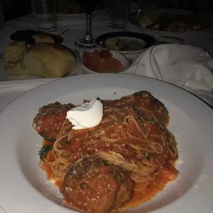 Meatballs with spaghetti