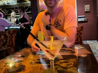 Symphony Hotel Lounge and Jazz Bar