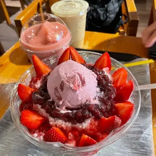 Misugaru Latte, Strawberrynana Smoothie, strawberry bingsoo