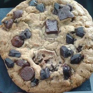 Fresh Chocolate Chip Cookie