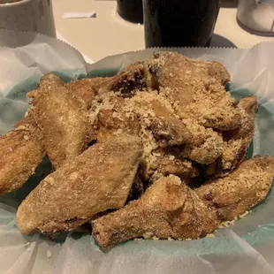 Garlic parm wings