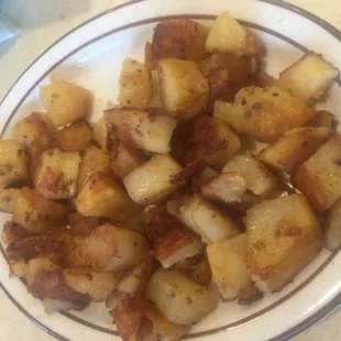 A huge order of perfectly fried hash browns - cost was $1.75.