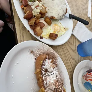 Chicken fried steak and pan dulce French toast