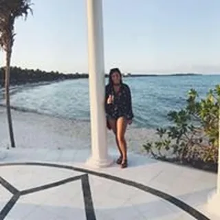 Teresa V.