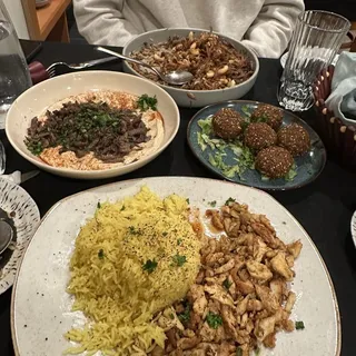 Hummus with Meat