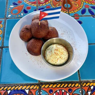 Bolas De Platano Rellenas Con Picadillo