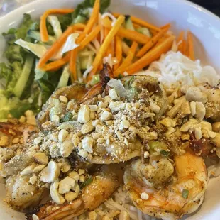 Vermicelli bun bowl with grilled shrimp