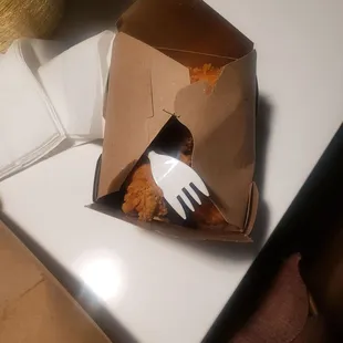 The way they gave me my food. With a staple to ensure my food stays hot. Lol Niiiiiice, guys!