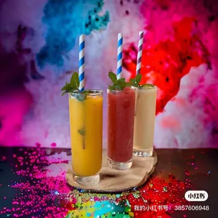 Smoothie , pineapple, strawberry or mango