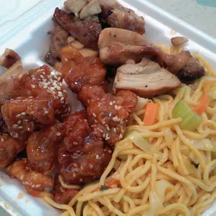 Sesame &amp; Bourbon chickens with lo mein