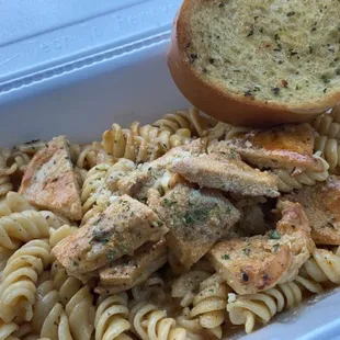 To go chicken Cajun pasta