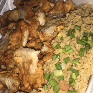 food, chicken wings and fried chicken