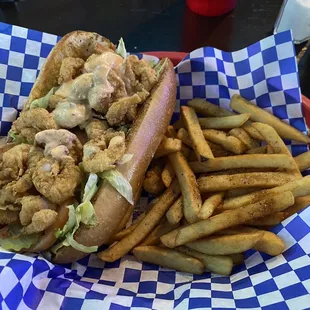 Shrimp Po' Boy &amp; Fries