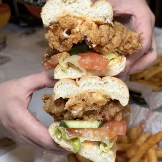 2 Piece Chicken Po'Boy