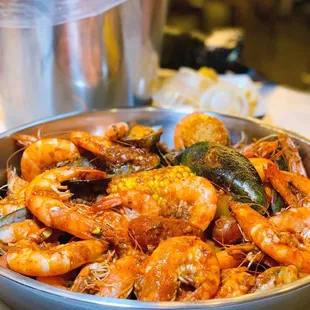 2lb shrimp and mussels