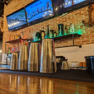 Nice bar starting area.