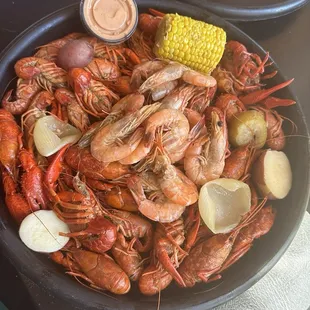2 lb Crawfish special with shrimp, potatoes and corn. 3/5 stars on taste