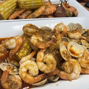 Shrimp, clams, corn &amp; potatoes