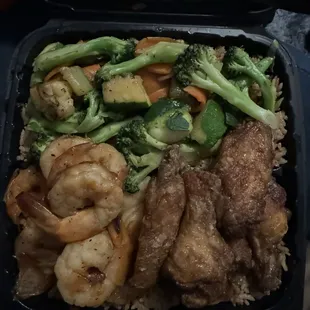 Shrimp Hibachi &amp; 5 Pcs Wing Plate