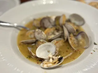 Uncle's Fish Market & Grill