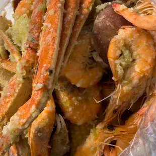 king crab legs and shrimp