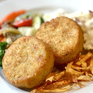 Dungeness Crab and Shrimp Cakes