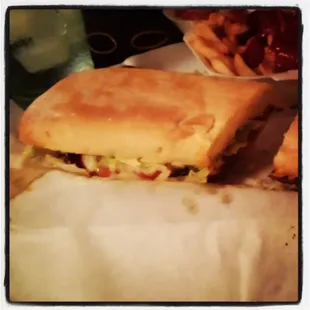 Susage po&apos;boy