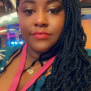 Gabrielle R.