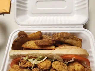 Hooks Seafood & Poboys