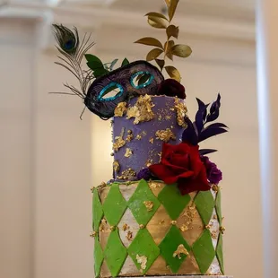 Marti Gras Themed wedding cake from cake-a-boo July 2022 at Loretto