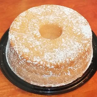 Big Mama&apos;s Pound Cake is a deliciously delicious pound cake just like grandma use to bake it!